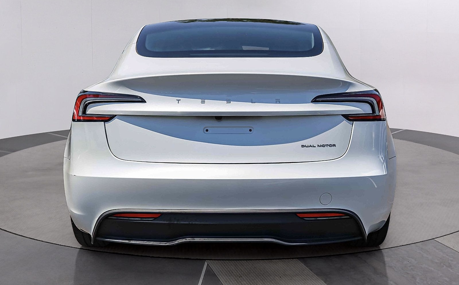 Tesla Model 3 Long Range