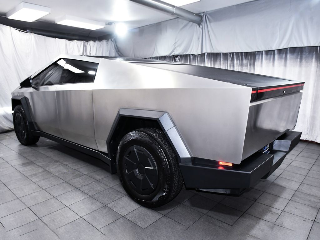 Tesla Cybertruck AWD