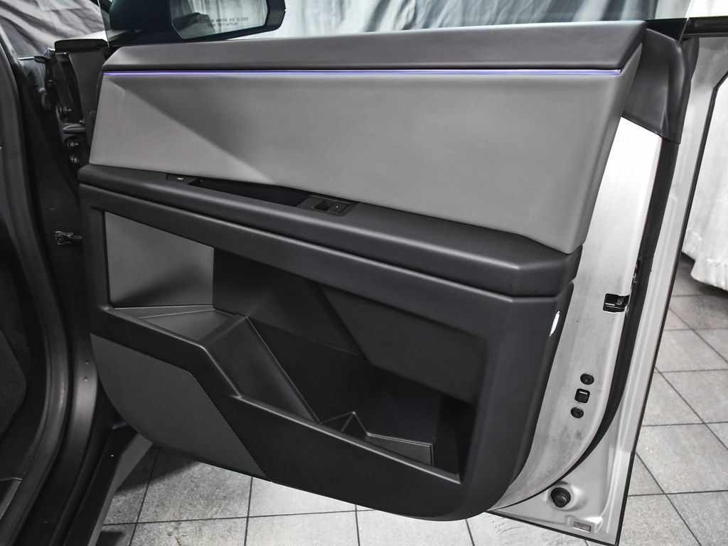Tesla Cybertruck AWD