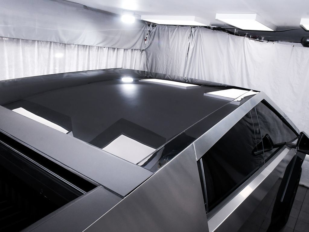 Tesla Cybertruck AWD