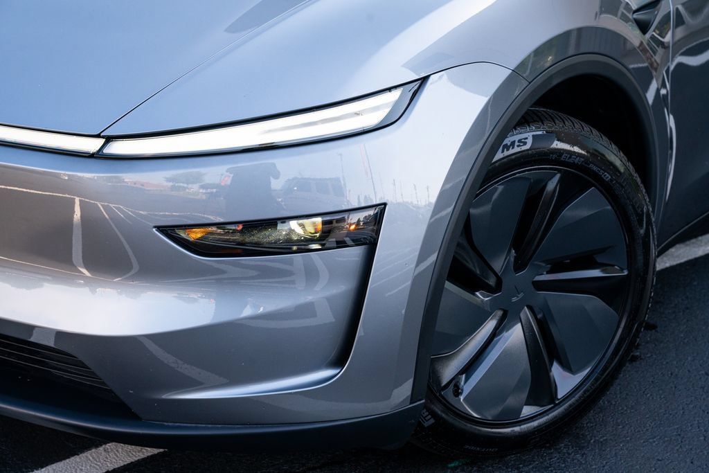 Tesla Model Y Long Range