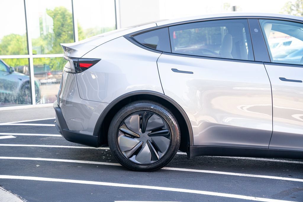 Tesla Model Y Long Range