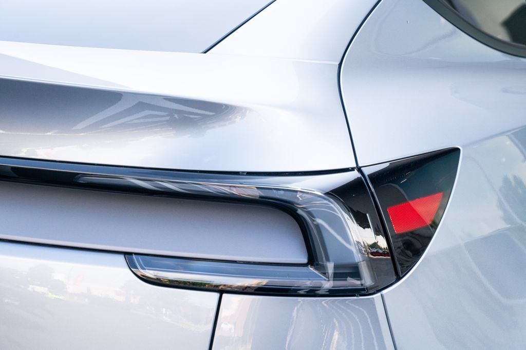 Tesla Model Y Long Range