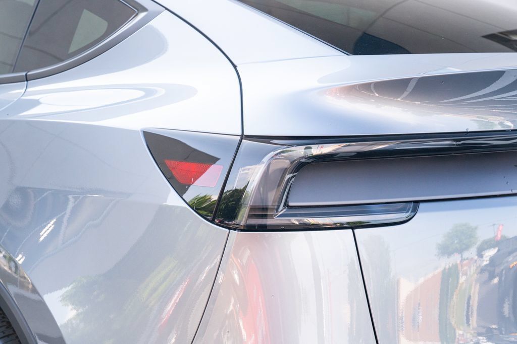 Tesla Model Y Long Range