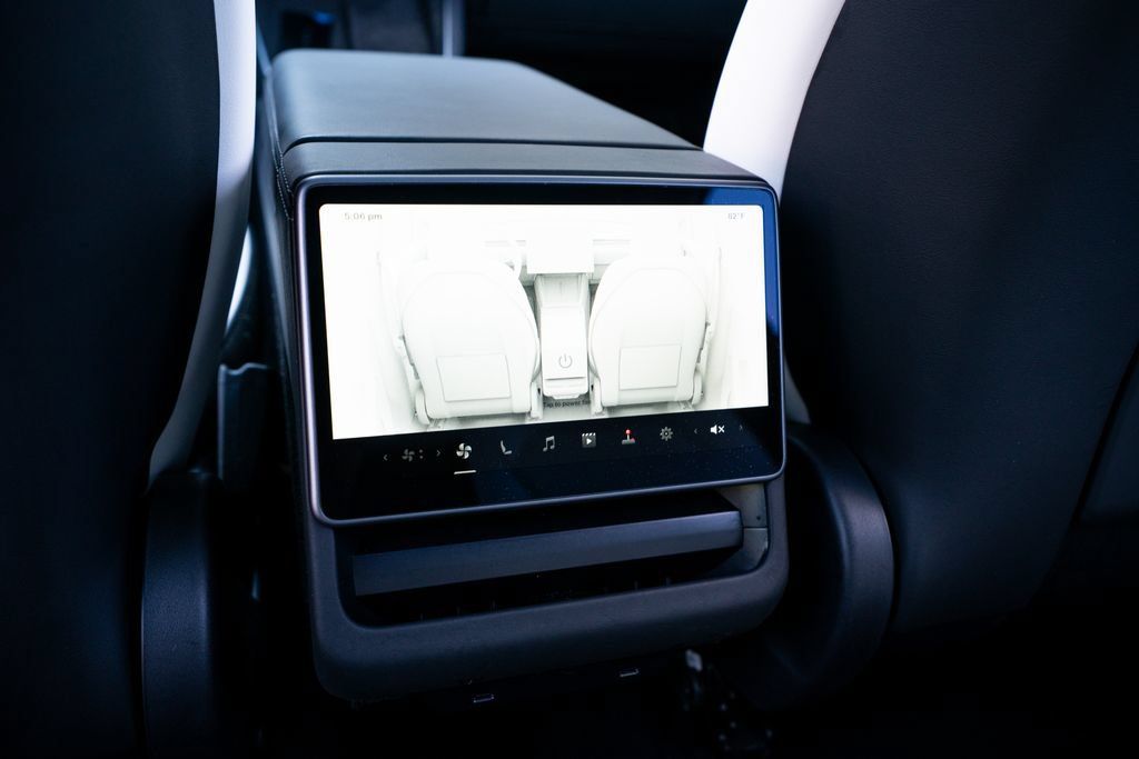 Tesla Model Y Long Range