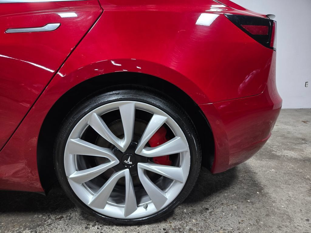 Tesla Model 3 Performance AWD