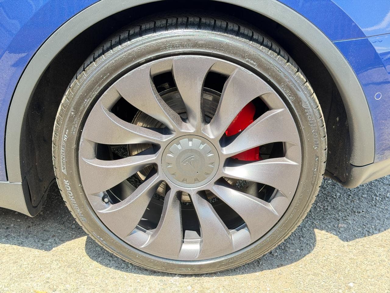 Tesla Model Y Performance AWD