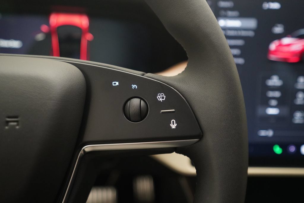 Tesla Model S AWD