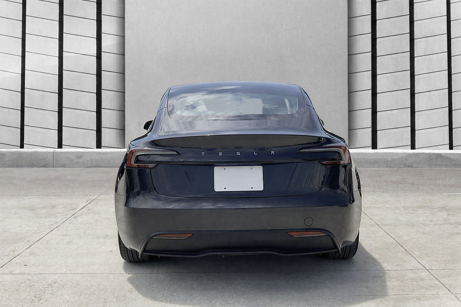 Tesla Model 3 RWD Long Range